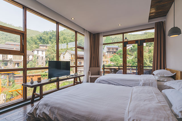 高端鋁包木門窗展示