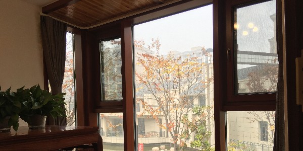 走進(jìn)互聯(lián)網(wǎng)戰(zhàn)略轉(zhuǎn)型升級(jí)的節(jié)能鋁包木門窗廠家