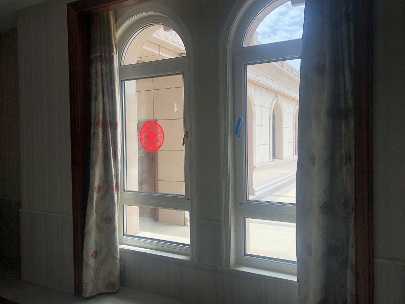 鋁包木窗實(shí)拍