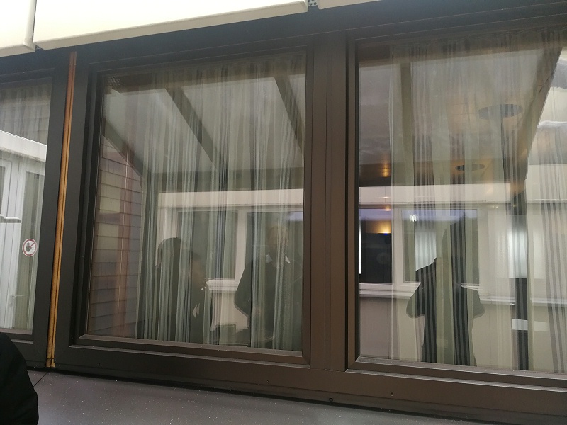 鋁包木門窗外鋁實(shí)拍