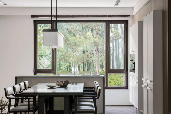 鋁木復(fù)合門窗實拍