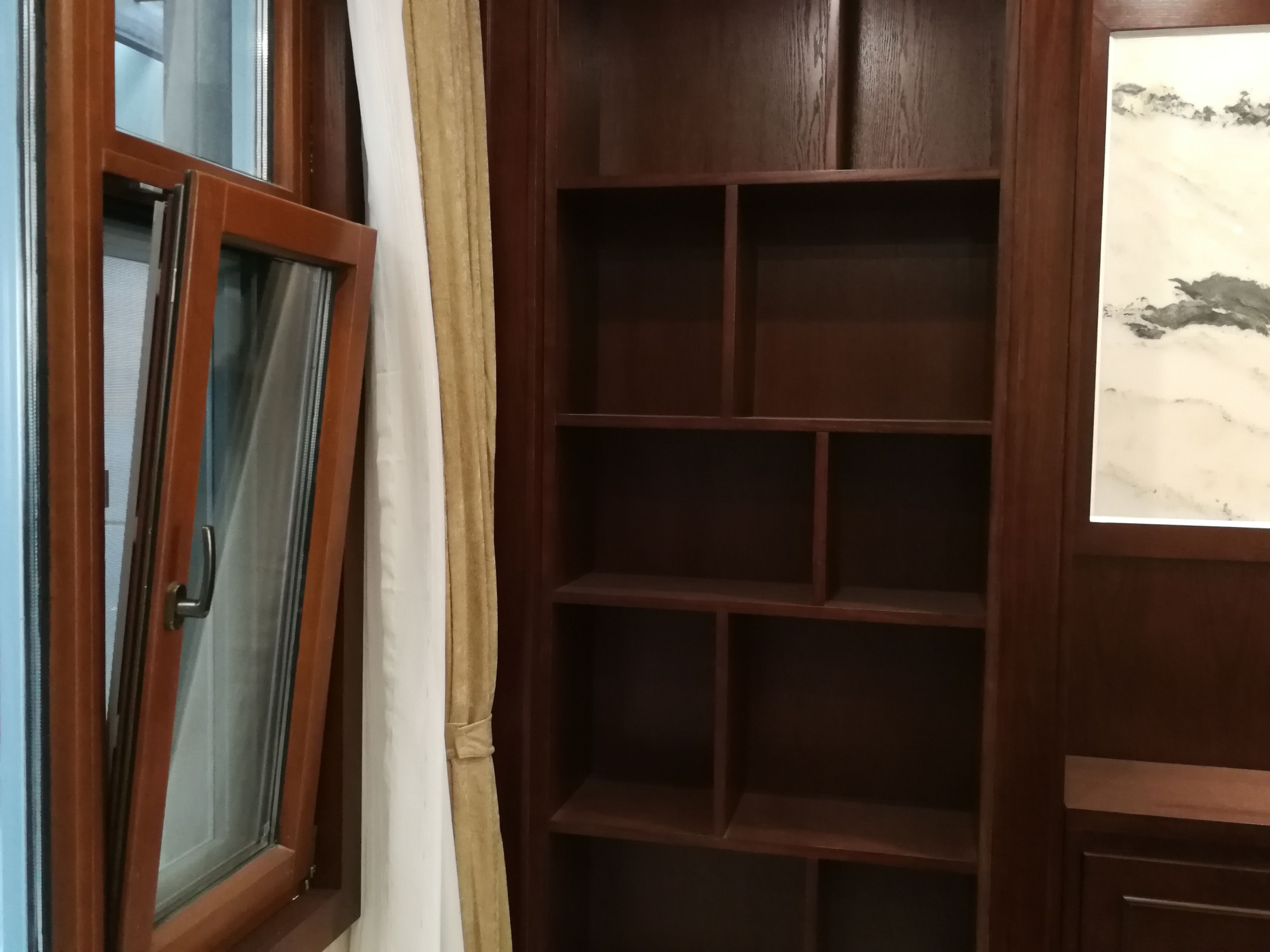 內(nèi)開內(nèi)倒鋁包木窗